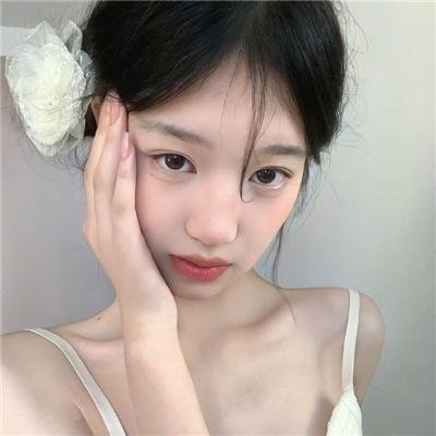 茱莉娅的眼睛